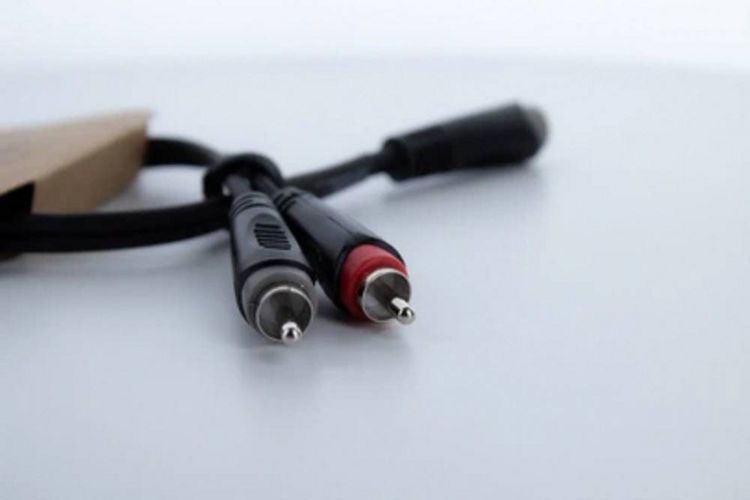 Produktbild: Cordial 14889 Klinke / Cinch Audio Y-Adapter [1x Klinkenbuchse 3.5 mm - 2x Cinch-Buchse] 0.30 m Schwarz PVC-Mantel, Zwillingsleitung