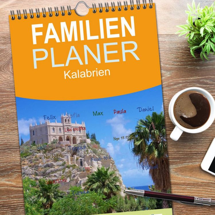 Produktbild: Familienplaner 2026 - Kalabrien mit 5 Spalten (Wandkalender, 21 x 45 cm) CALVENDO