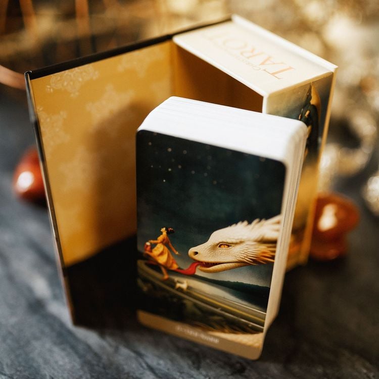 Produktbild: Christephania Tarot - 78 farbige Tarotkarten und ein 176-seitiges Booklet mit Deutungen und Legungen (nostalgisches, hochwertiges Tarotdeck)