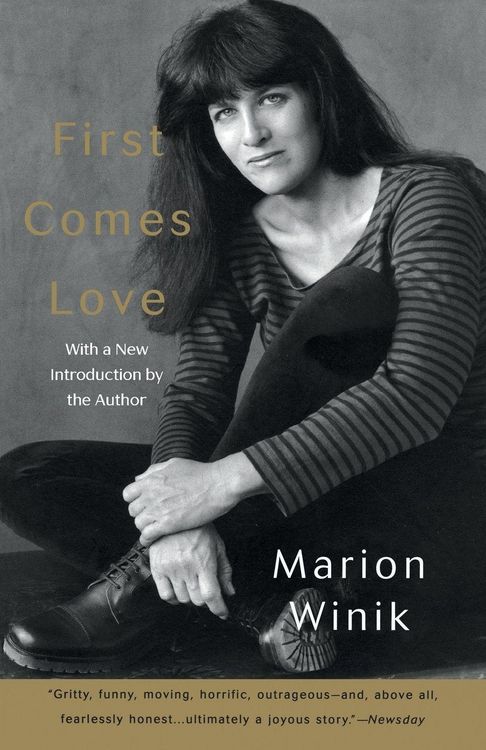 Produktbild: First Comes Love