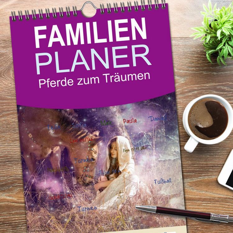 Produktbild: Familienplaner 2026 - Pferde zum Tr&auml;umen mit 5 Spalten (Wandkalender, 21 x 45 cm) CALVENDO