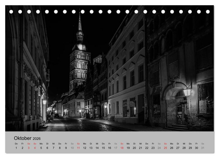 Produktbild: Hansestadt Stralsund bei Nacht (mit GPS-Koordinaten) (Tischkalender 2026 DIN A5 quer), CALVENDO Monatskalender