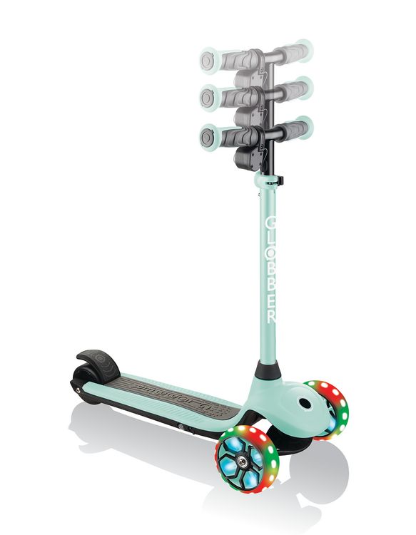 Produktbild: GLOBBER ONE K E-MOTION 4 PLUS mint, mit Leuchtrollen