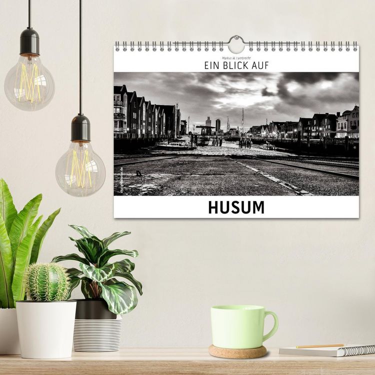 Produktbild: Ein Blick auf Husum (Wandkalender 2026 DIN A4 quer), CALVENDO Monatskalender