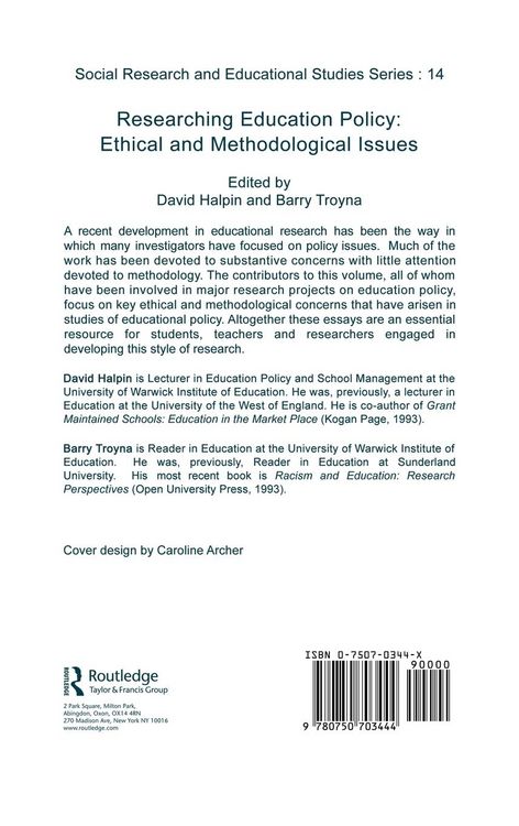 Produktbild: Researching education policy