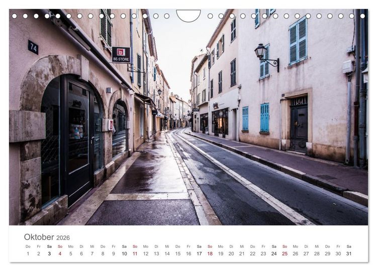 Produktbild: Saint Tropez - Early Morning Street Photography (Wandkalender 2026 DIN A4 quer), CALVENDO Monatskalender