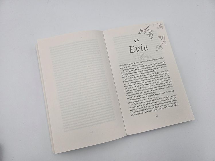 Produktbild: Chapters unfinished