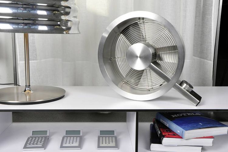 Produktbild: Stadler Form Q Bodenventilator 40W (&Oslash; x H) 43cm x 360mm Metal-brushed