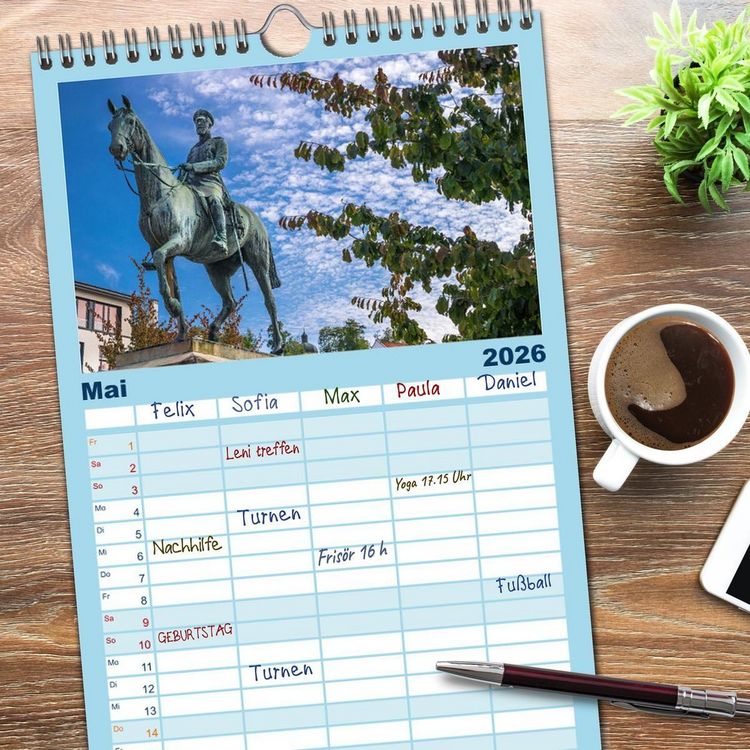 Produktbild: Familienplaner 2026 - Sigmaringen - h&uuml;bsche Kleinstadt an der Donau mit 5 Spalten (Wandkalender, 21 x 45 cm) CALVENDO