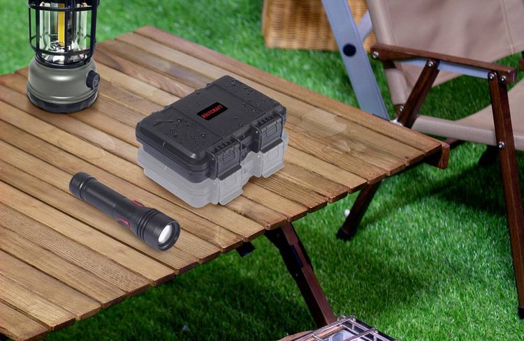 Produktbild: VOLTCRAFT Outdoor Akku-/Batteriekoffer 12x 9 V Block, CR123A, CR2, 18350 (L x B x H) 15.7 x 12.55 x 4.6 cm
