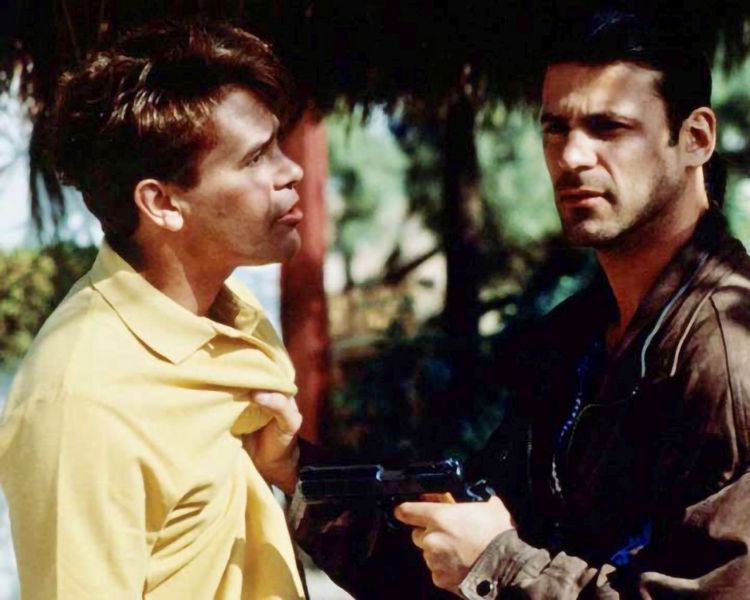 Produktbild: Tropical Heat - Der Film: Mord unter hei&szlig;er Sonne / Spielfilm-Ableger der Kultkrimireihe (Pidax Film-Klassiker)
