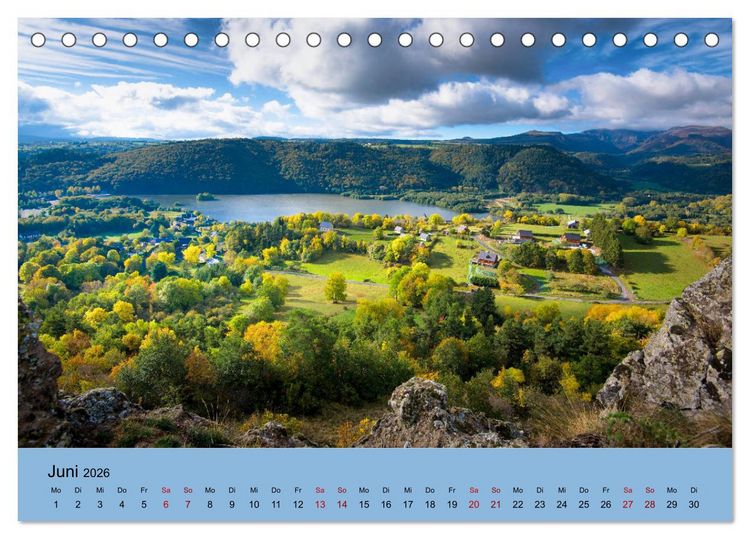 Produktbild: Naturparadies Auvergne (Tischkalender 2026 DIN A5 quer), CALVENDO Monatskalender