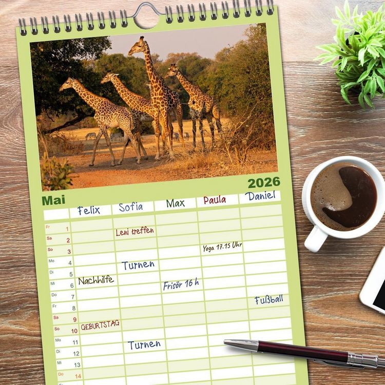 Produktbild: Familienplaner 2026 - Sambias gro&szlig;artige Tierwelt mit 5 Spalten (Wandkalender, 21 x 45 cm) CALVENDO