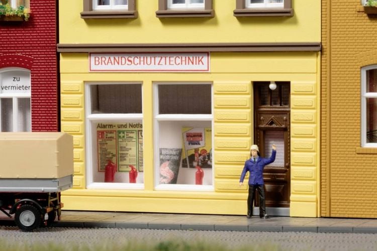 Produktbild: Auhagen 11467 H0 Halbreliefh&auml;user Schmidtstra&szlig;e 18/20/22/24/26