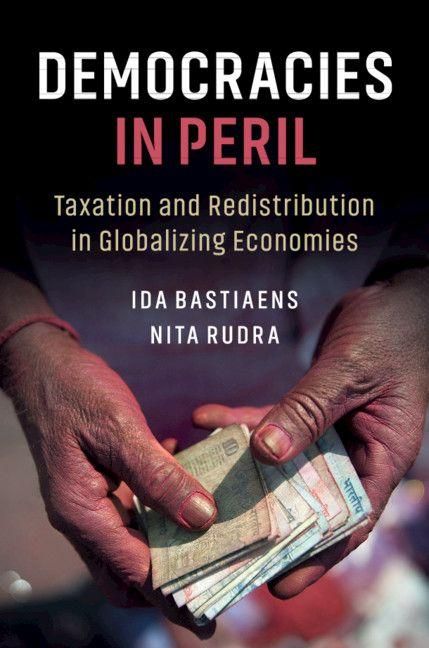 Produktbild: Democracies in Peril