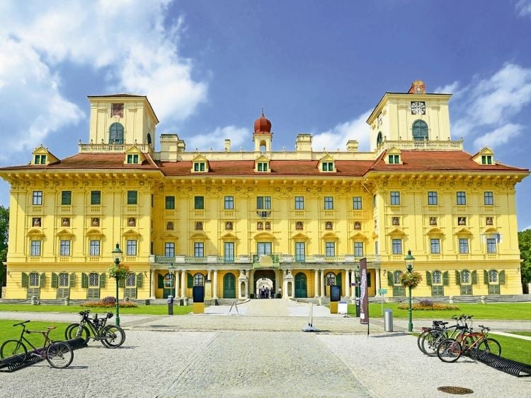 Produktbild: CALVENDO Puzzle Burgenland - Schloss Esterhazy | 1000 Teile Lege-Gr&ouml;&szlig;e 64x48cm Foto-Puzzle f&uuml;r gl&uuml;ckliche Stunden