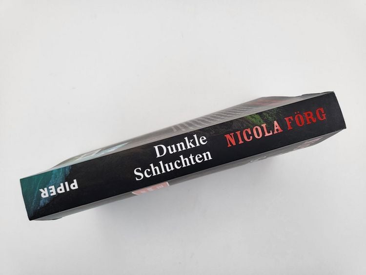 Produktbild: Dunkle Schluchten