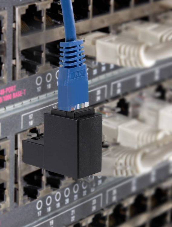 Produktbild: RJ45 Netzwerk Adapter CAT 5e 90&deg; nach oben gewinkelt [1x RJ45-Stecker - 1x RJ45-Buchse] 0.00 m Schwarz Renkforce