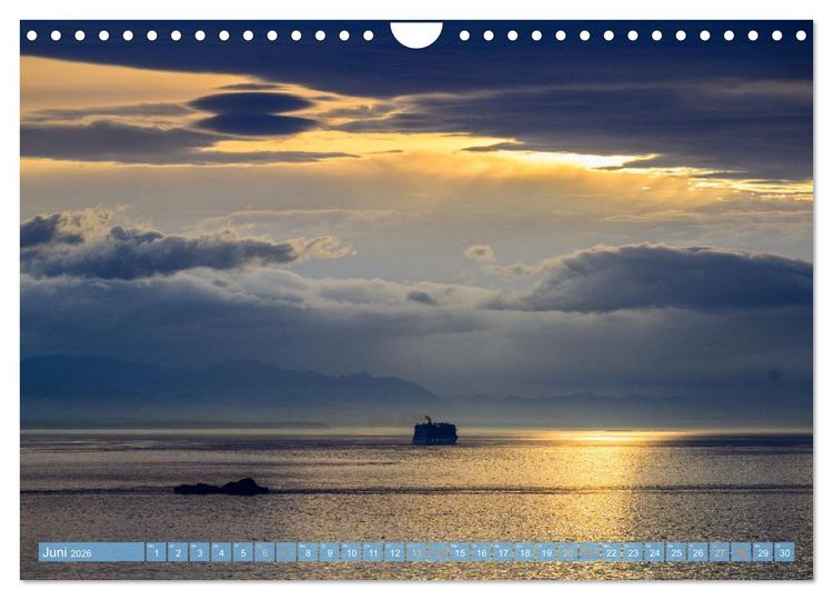 Produktbild: Zwischen Gipfeln und Meer (Wandkalender 2026 DIN A4 quer), CALVENDO Monatskalender