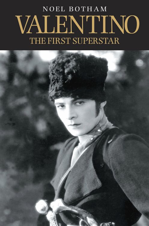 Produktbild: Valentino - The First Superstar