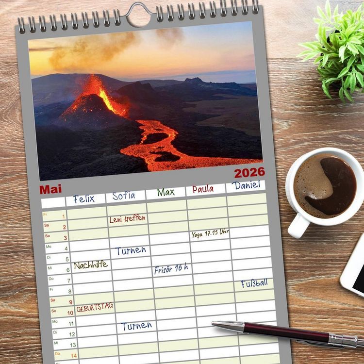 Produktbild: Familienplaner 2026 - Vulkane - Beeindruckende Feuerberge mit 5 Spalten (Wandkalender, 21 x 45 cm) CALVENDO