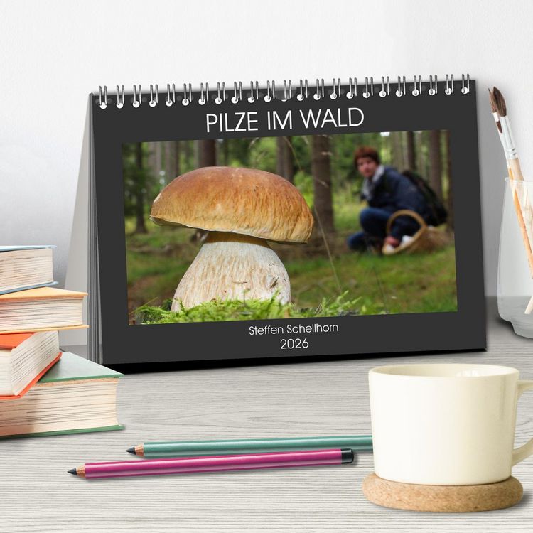 Produktbild: PILZE IM WALD (Tischkalender 2026 DIN A5 quer), CALVENDO Monatskalender