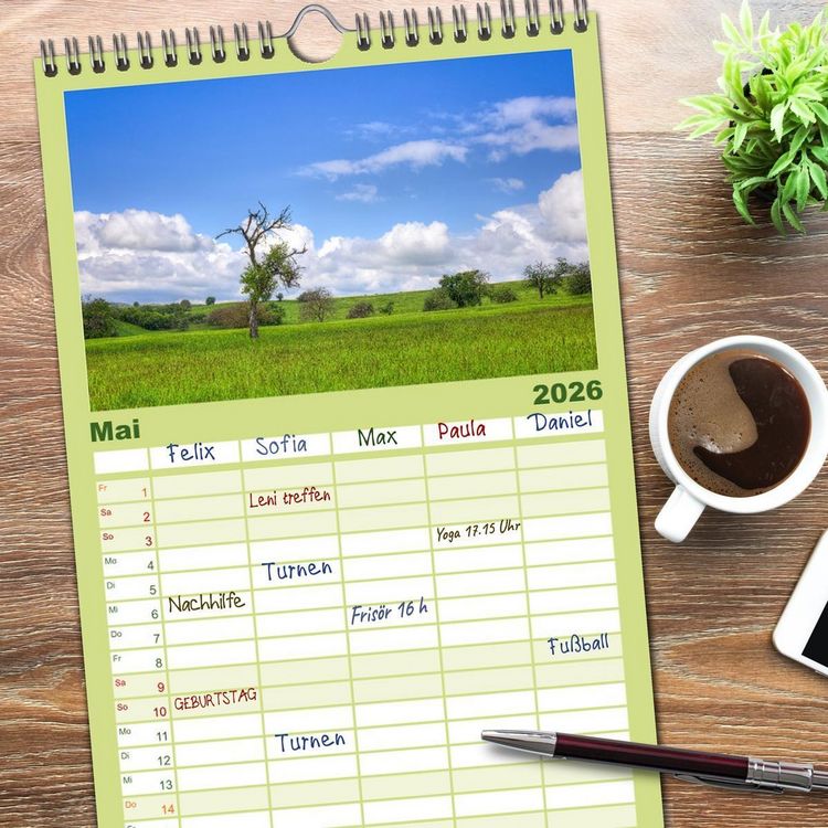 Produktbild: Familienplaner 2026 - Farbenfrohe Heimat mit 5 Spalten (Wandkalender, 21 x 45 cm) CALVENDO
