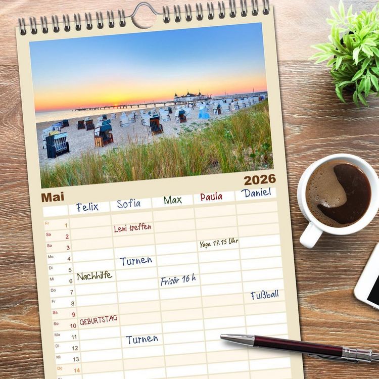 Produktbild: Familienplaner 2026 - Sch&ouml;ne Ostsee - Impressionen &uuml;bers Jahr mit 5 Spalten (Wandkalender, 21 x 45 cm) CALVENDO