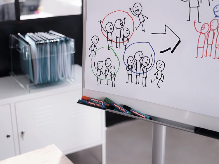 Produktbild: edding Flipchart Marker 380 1,5-3mm schwarz/rot/blau/gr&uuml;n 4 St&uuml;ck
