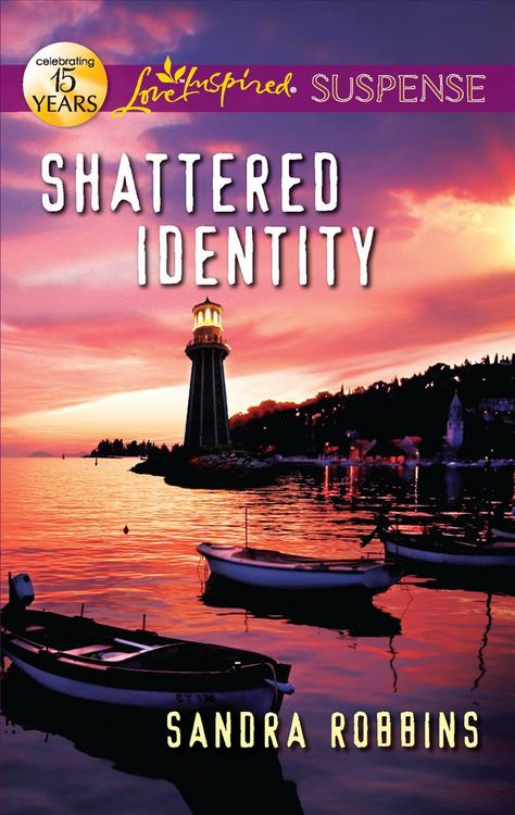 Produktbild: Shattered Identity