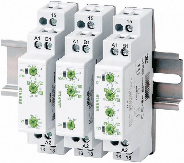 Produktbild: Eberle 0530 52 649 001 IZA/R Zeitrelais Multifunktional 1 St. Zeitbereich: 0.05 s - 100 h 1 Wechsler