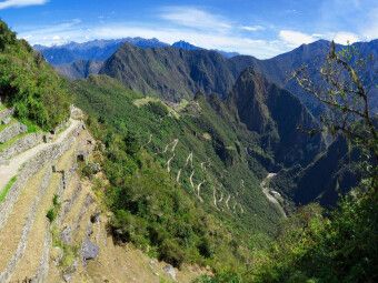 Produktbild: CALVENDO Puzzle Machu Picchu, 2.360 m &uuml;. M., Peru | 1000 Teile Lege-Gr&ouml;&szlig;e 64x48cm Foto-Puzzle f&uuml;r gl&uuml;ckliche Stunden