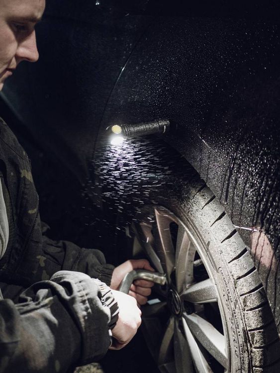 Produktbild: ArmyTek Wizard C2 WG White LED Stirnlampe akkubetrieben 1100lm 13h F09201C