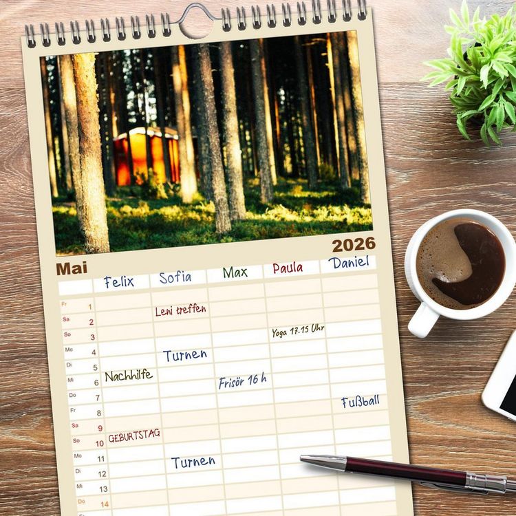 Produktbild: Familienplaner 2026 - Finnlands raue Sch&ouml;nheit mit 5 Spalten (Wandkalender, 21 x 45 cm) CALVENDO