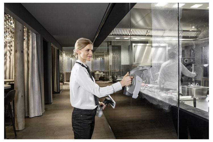 Produktbild: K&auml;rcher Professional WVP 10 Adv *EU Fenstersauger Schwarz Anzahl mitgelieferte Akkus 2