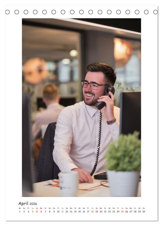 Produktbild: B&uuml;rohelden am Werk (Tischkalender 2026 DIN A5 hoch), CALVENDO Monatskalender