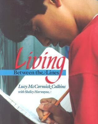 Produktbild: Living Between the Lines