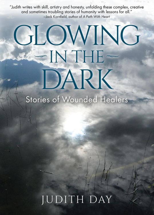 Produktbild: Glowing in the Dark