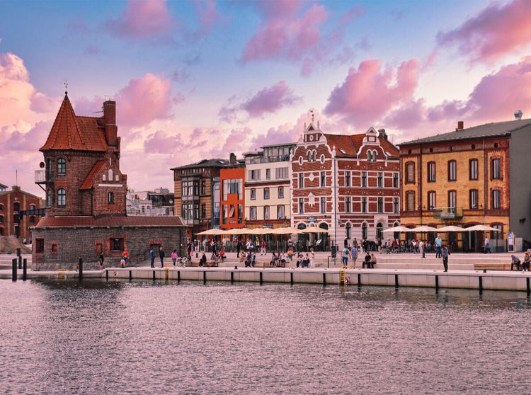 Produktbild: CALVENDO Puzzle Am Hafen von Stralsund | 2000 Teile Lege-Gr&ouml;&szlig;e 90x67cm Foto-Puzzle f&uuml;r gl&uuml;ckliche Stunden