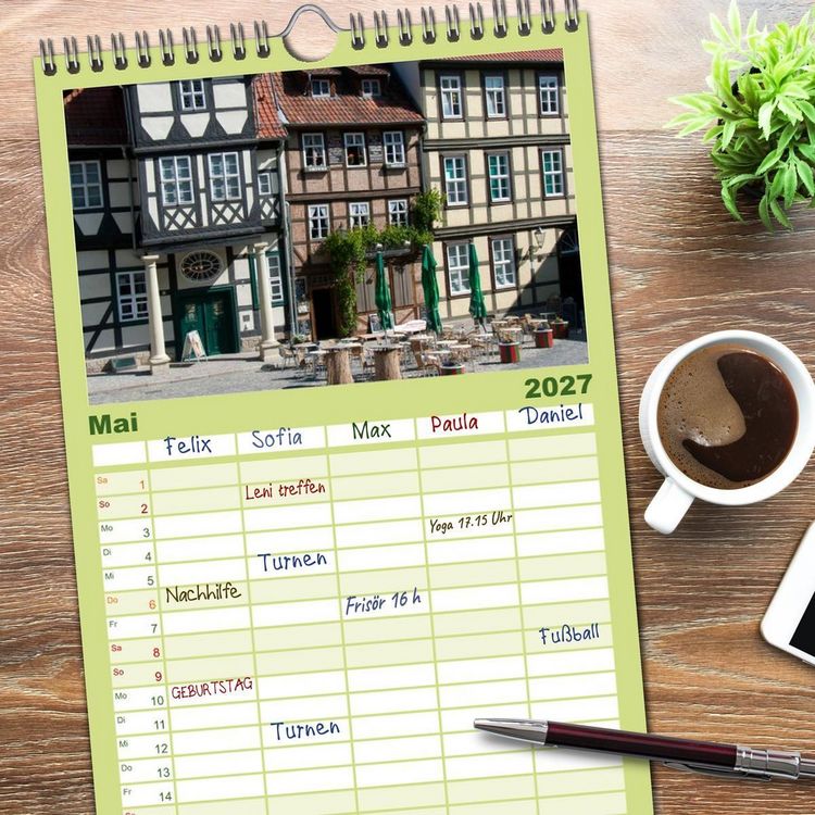 Produktbild: Familienplaner 2027 - Malerisches Quedlinburg mit 5 Spalten (Wandkalender, 21 x 45 cm) CALVENDO