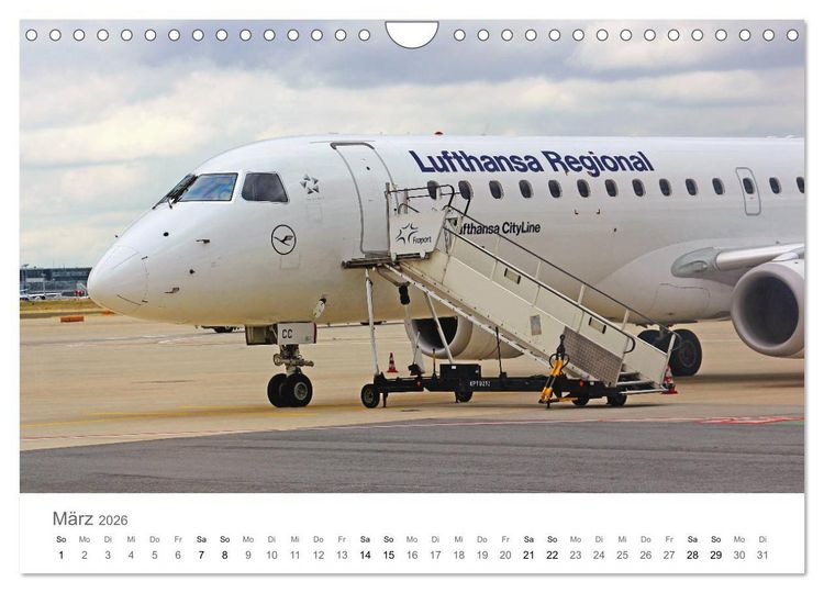 Produktbild: Gro&szlig;e und kleine Flieger am Flughafen (Wandkalender 2026 DIN A4 quer), CALVENDO Monatskalender