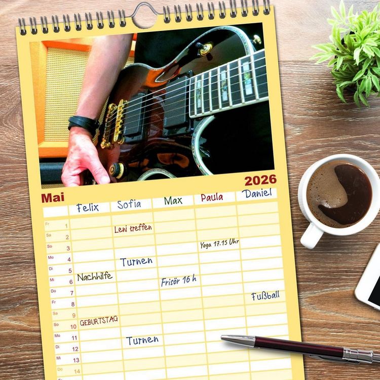 Produktbild: Familienplaner 2026 - Gitarren und Amps - abgerockt mit 5 Spalten (Wandkalender, 21 x 45 cm) CALVENDO