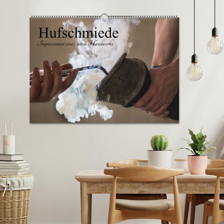 Produktbild: Hufschmiede - Impressionen eines alten Handwerks (Wandkalender 2026 DIN A2 quer), CALVENDO Monatskalender