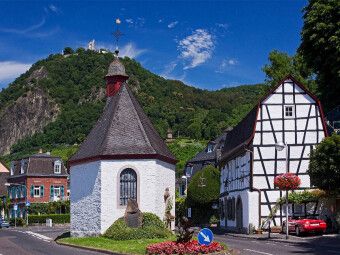 Produktbild: CALVENDO Puzzle Rh&ouml;ndorfer Hauptstrasse, Marienkapelle | 1000 Teile Lege-Gr&ouml;&szlig;e 64x48cm Foto-Puzzle f&uuml;r gl&uuml;ckliche Stunden
