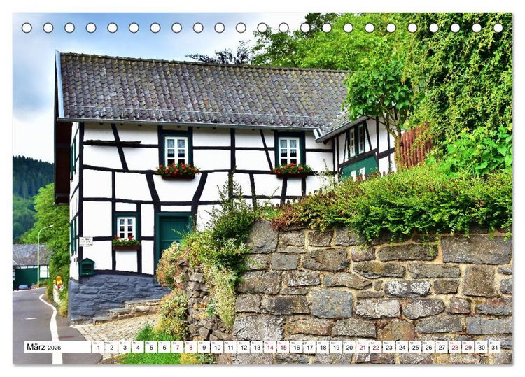 Produktbild: Fachwerkh&auml;user - Historische Geb&auml;ude rund um Simmerath (Tischkalender 2026 DIN A5 quer), CALVENDO Monatskalender