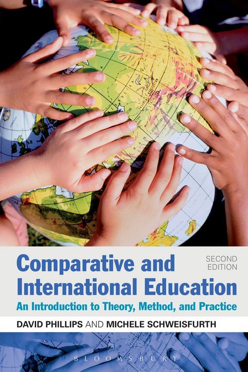 Produktbild: Comparative and International Education