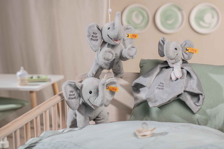 Produktbild: Steiff 242717 - My first Steiff Ellie Elefant, hellgrau, Pl&uuml;sch, 24 cn