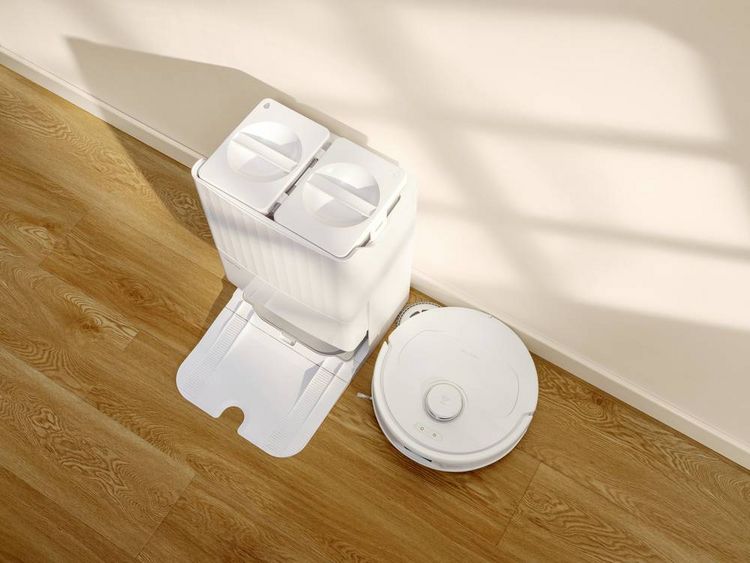Produktbild: Roborock Qrevo Plus Saug-und Wischroboter Wei&szlig; App gesteuert