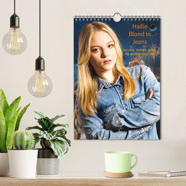 Produktbild: Hailie - Blond in Jeans (Wandkalender 2027 DIN A4 hoch), CALVENDO Monatskalender