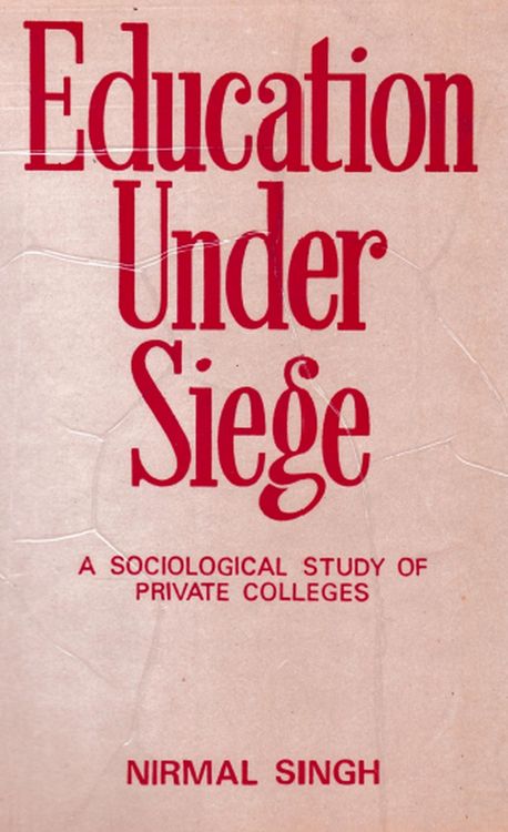 Produktbild: Education under Siege: A Sociological Study of Private Colleges